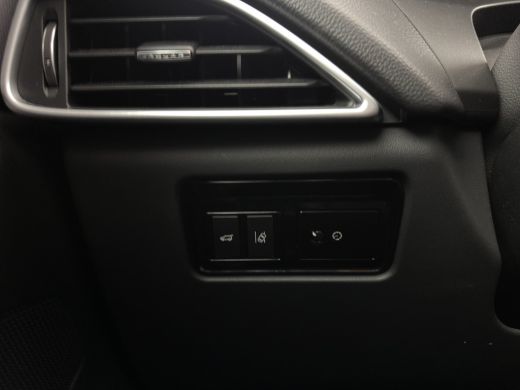 Jaguar F-PACE 2.0 Portfolio Black-line AWD 25d (INCL-BTW) Aut. *PANO | HEAD-UP | LUXURY-LEATHER | BLIND-SPOT | ... ActivLease financial lease