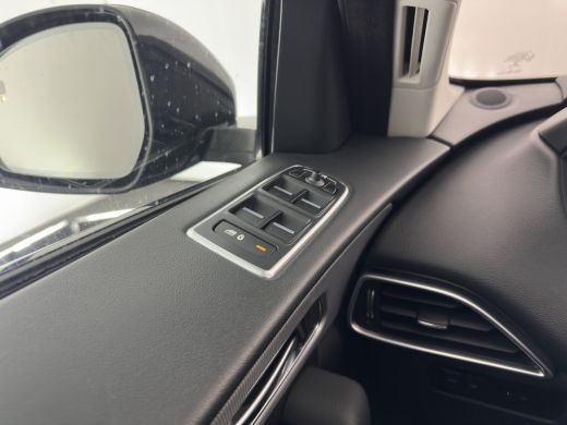 Jaguar F-PACE 2.0 Portfolio Black-line AWD 25d (INCL-BTW) Aut. *PANO | HEAD-UP | LUXURY-LEATHER | BLIND-SPOT | ... ActivLease financial lease