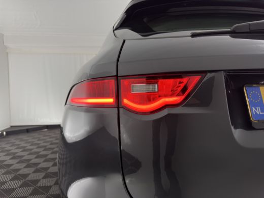 Jaguar F-PACE 2.0 Portfolio Black-line AWD 25d (INCL-BTW) Aut. *PANO | HEAD-UP | LUXURY-LEATHER | BLIND-SPOT | ... ActivLease financial lease