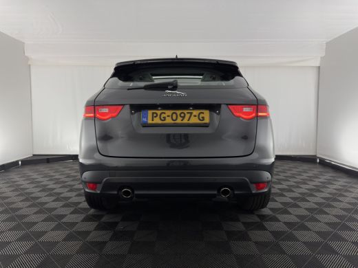 Jaguar F-PACE 2.0 Portfolio Black-line AWD 25d (INCL-BTW) Aut. *PANO | HEAD-UP | LUXURY-LEATHER | BLIND-SPOT | ... ActivLease financial lease