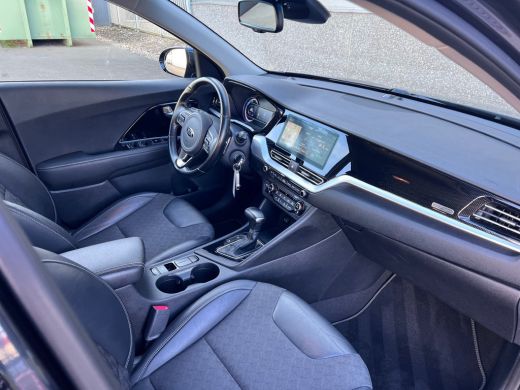 Kia Niro 1.6 GDi Hybrid DynamicLine/Trekhaak/Adaptive/Carplay/Camera/led ActivLease financial lease