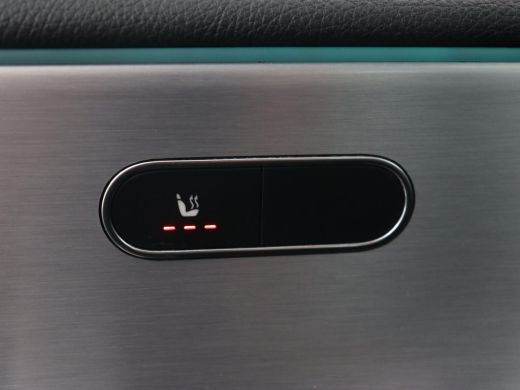 Mercedes-Benz A-Klasse 250e AMG Limited | Carplay | Stoelverwarming | Leder/Alcantara | Widescreen | Sfeerverlichting | ... ActivLease financial lease