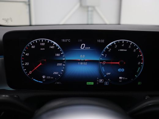 Mercedes-Benz A-Klasse 250e AMG Limited | Carplay | Stoelverwarming | Leder/Alcantara | Widescreen | Sfeerverlichting | ... ActivLease financial lease