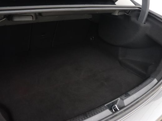 Mercedes-Benz A-Klasse 250e AMG Limited | Carplay | Stoelverwarming | Leder/Alcantara | Widescreen | Sfeerverlichting | ... ActivLease financial lease