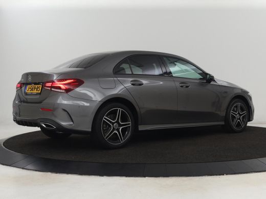 Mercedes-Benz A-Klasse 250e AMG Limited | Carplay | Stoelverwarming | Leder/Alcantara | Widescreen | Sfeerverlichting | ... ActivLease financial lease