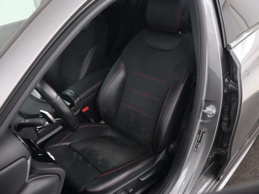 Mercedes-Benz A-Klasse 250e AMG Limited | Carplay | Stoelverwarming | Leder/Alcantara | Widescreen | Sfeerverlichting | ... ActivLease financial lease