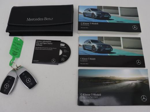 Mercedes-Benz C-Klasse 300e AMG Night | Stoelverwarming | Carplay | Leder/Alcantara | Camera | Navigatie | Park Assist |... ActivLease financial lease