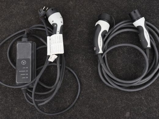 Mercedes-Benz C-Klasse 300e AMG Night | Stoelverwarming | Carplay | Leder/Alcantara | Camera | Navigatie | Park Assist |... ActivLease financial lease