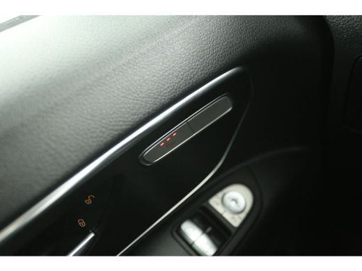 Mercedes-Benz Vito 114 CDI Lang | Airco | Cruise | Trekh. | 3-Zits | Stoelverw. | Elektrpakket ActivLease financial lease