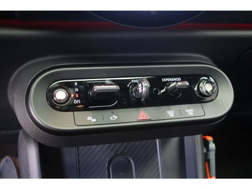 Mini 5-Deurs Cooper S Automaat / John Cooper Works / Pakket XL / 18" JCW Lap Spoke 2-tone ActivLease financial lease