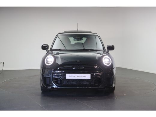 Mini 5-Deurs Cooper S Automaat / John Cooper Works / Pakket XL / 18" JCW Lap Spoke 2-tone ActivLease financial lease