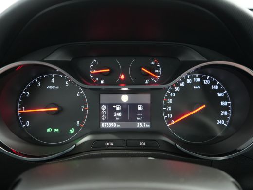 Opel Crossland X 1.2 Turbo Innovation | Achteruitrijcamera | Airco (automatisch) | Cruise control ActivLease financial lease
