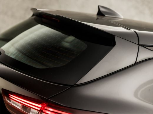 Opel Grandland X 1.2 Turbo Sport Automaat (APPLE CARPLAY, GROOT NAVI, LM VELGEN, SPORTSTOELEN, CRUISE, PARKEERSENS... ActivLease financial lease