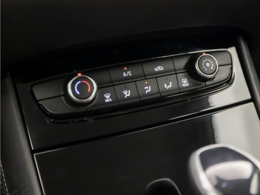Opel Grandland X 1.2 Turbo Sport Automaat (APPLE CARPLAY, GROOT NAVI, LM VELGEN, SPORTSTOELEN, CRUISE, PARKEERSENS... ActivLease financial lease