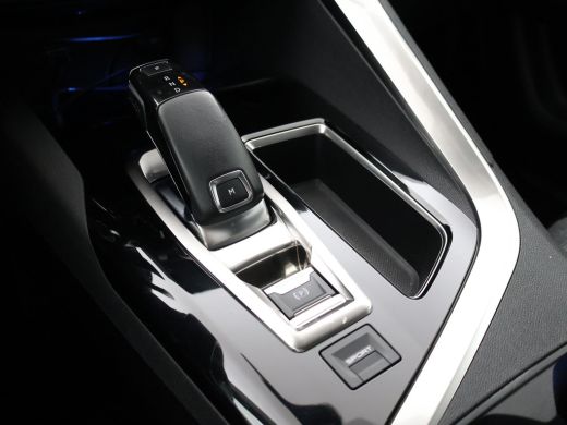 Peugeot 3008 1.2 130 PK AUTOMAAT ALLURE + 19 INCH | CARPLAY | SFEERVERLICHTING ActivLease financial lease