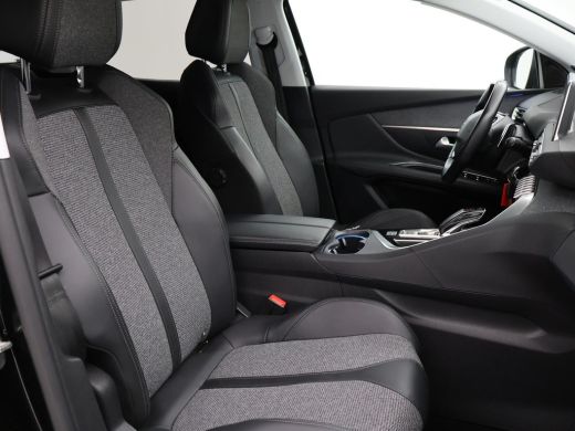 Peugeot 3008 1.2 130 PK AUTOMAAT ALLURE + 19 INCH | CARPLAY | SFEERVERLICHTING ActivLease financial lease