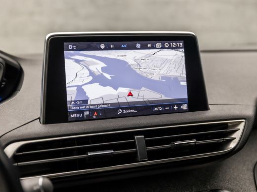 Peugeot 3008 1.2 PureTech Sport Automaat (APPLE CARPLAY, GROOT NAVI, LEDER, STOELVERWARMING, SPORTSTOELEN, LED... ActivLease financial lease