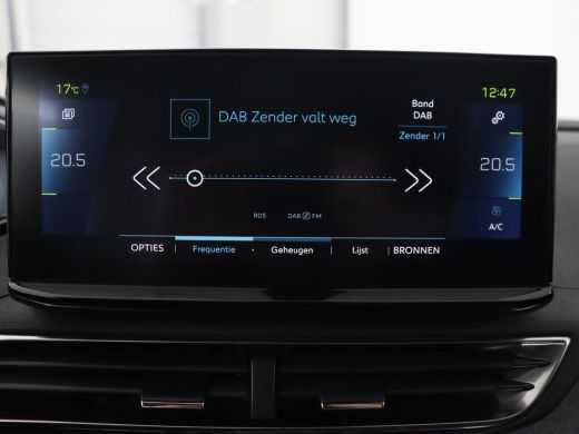 Peugeot 3008 1.6 HYbrid 225 Allure | Trekhaak | Camera | Half leder | Full LED | DAB | Parkeerhulp | Cruise co... ActivLease financial lease