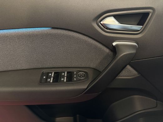 Renault Captur 1.3 160 PK TECHNO BI-TONE CAMERA 18''LMV STOEL/STUUR .VERW PURE VISION LED 10'' R-LINK NAVI EDC-a... ActivLease financial lease