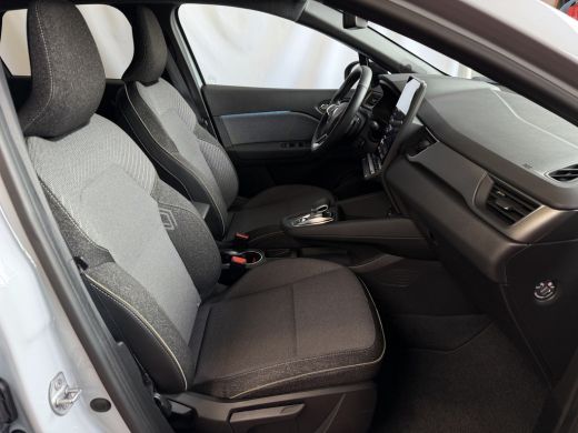 Renault Captur 1.3 160 PK TECHNO BI-TONE CAMERA 18''LMV STOEL/STUUR .VERW PURE VISION LED 10'' R-LINK NAVI EDC-a... ActivLease financial lease