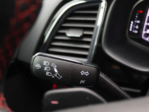 Seat Ateca 1.5 TSI FR 150PK DSG Trekhaak, Achteruitrijcamera, Beats Audio, Elektrisch verstelbare stoel, Ada... ActivLease financial lease