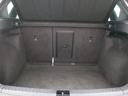 Seat Ateca 1.5 TSI FR 150PK DSG Trekhaak, Achteruitrijcamera, Beats Audio, Elektrisch verstelbare stoel, Ada... ActivLease financial lease