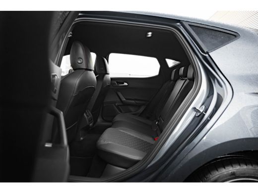 Seat Leon Sportstourer FR Business - eHybrid | Trekhaak | Black Pakket | App-Connect | ACC | Achteruitrijca... ActivLease financial lease