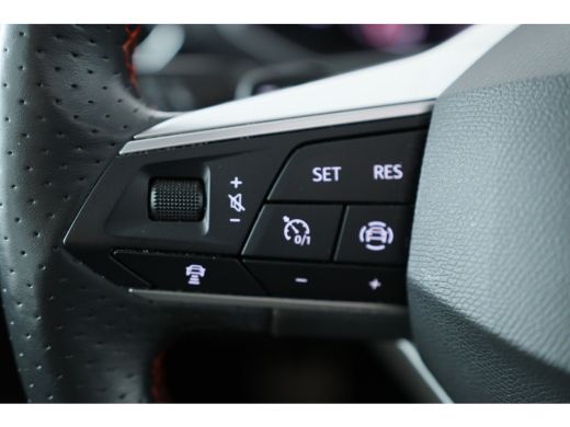 Seat Tarraco 1.5 TSI FR Business Intense | Dealer Onderhouden! | Open Dak | Trekhaak | Clima | 360 Camera | Na... ActivLease financial lease