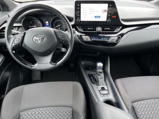 Toyota C-HR 1.8 Hybrid Active | Keyless entry | Carplay | Parkeercamera | Dealeronderhouden | ActivLease financial lease