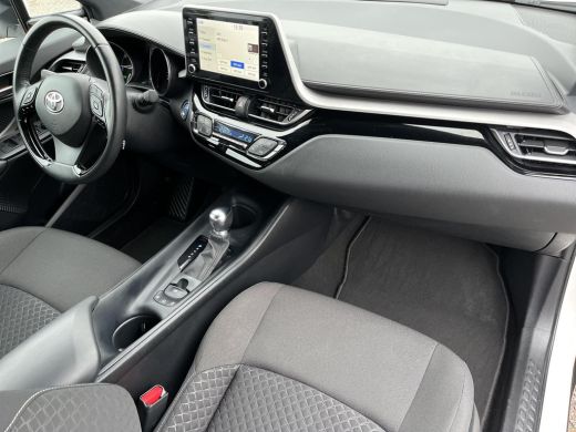 Toyota C-HR 1.8 Hybrid Active | Keyless entry | Carplay | Parkeercamera | Dealeronderhouden | ActivLease financial lease