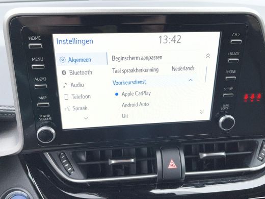 Toyota C-HR 1.8 Hybrid Active | Keyless entry | Carplay | Parkeercamera | Dealeronderhouden | ActivLease financial lease