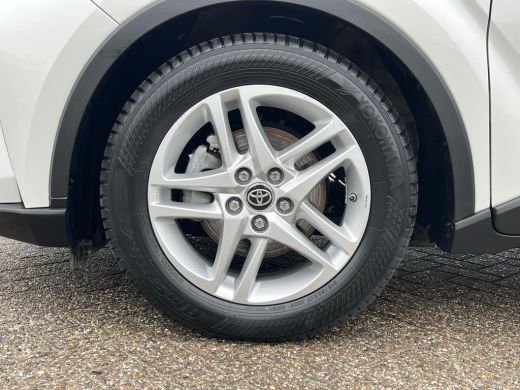 Toyota C-HR 1.8 Hybrid Active | Keyless entry | Carplay | Parkeercamera | Dealeronderhouden | ActivLease financial lease