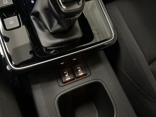 Toyota Corolla Cross Hybrid 140 Dynamic ActivLease financial lease