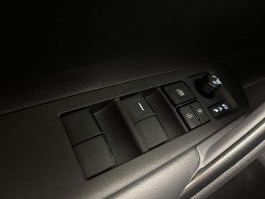 Toyota Corolla Cross Hybrid 140 Dynamic ActivLease financial lease