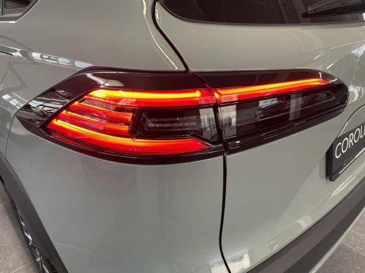 Toyota Corolla Cross Hybrid 140 Dynamic ActivLease financial lease