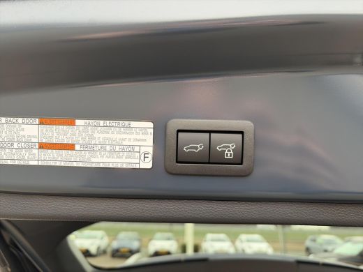 Toyota Corolla Cross Hybrid 140 Dynamic Panorama ActivLease financial lease