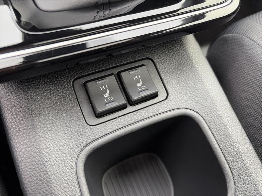 Toyota Corolla Cross Hybrid 140 Dynamic Panorama ActivLease financial lease