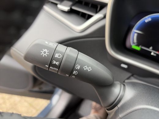 Toyota Corolla Cross Hybrid 140 Dynamic Panorama ActivLease financial lease