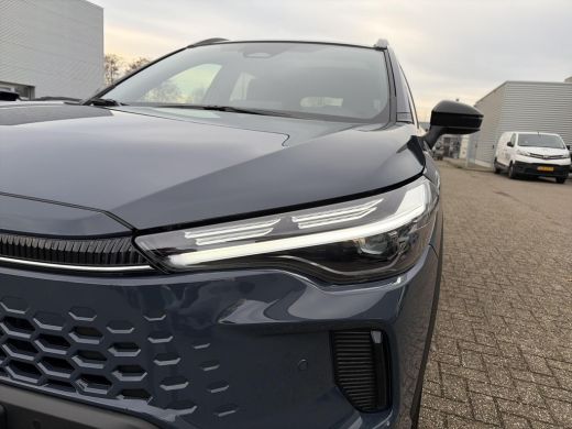 Toyota Corolla Cross Hybrid 140 Dynamic Panorama ActivLease financial lease