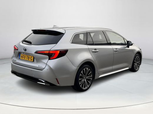 Toyota Corolla Touring Sports Hybrid 140 Dynamic ActivLease financial lease