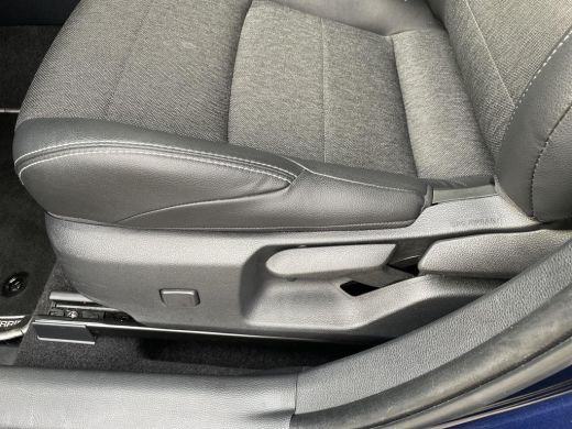 Toyota Corolla Touring Sports Hybrid 140 Dynamic ActivLease financial lease