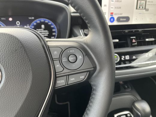 Toyota Corolla Touring Sports Hybrid 140 Dynamic ActivLease financial lease