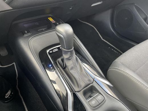 Toyota Corolla Touring Sports Hybrid 140 Dynamic ActivLease financial lease