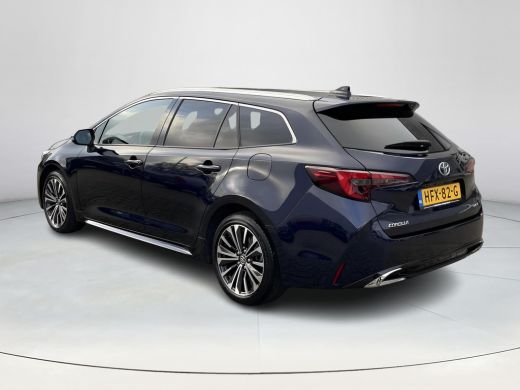 Toyota Corolla Touring Sports Hybrid 140 Dynamic ActivLease financial lease