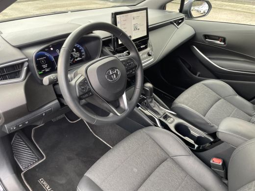 Toyota Corolla Touring Sports Hybrid 140 Dynamic ActivLease financial lease