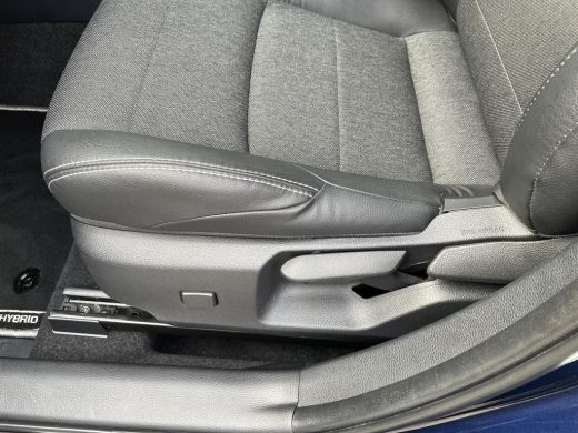 Toyota Corolla Touring Sports Hybrid 140 Dynamic ActivLease financial lease