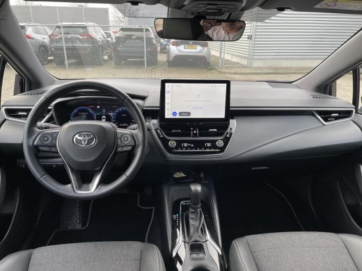 Toyota Corolla Touring Sports Hybrid 140 Dynamic ActivLease financial lease