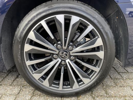 Toyota Corolla Touring Sports Hybrid 140 Dynamic ActivLease financial lease