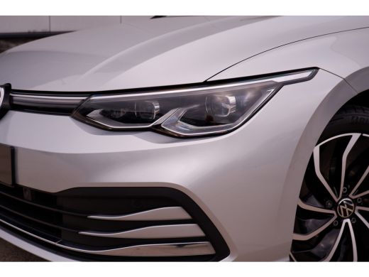 Volkswagen Golf 1.4 eHybrid Style PHEV | Elek. Trekhaak | Q-Light | Carplay | Memory | Navi | Sfeerverlichting ActivLease financial lease