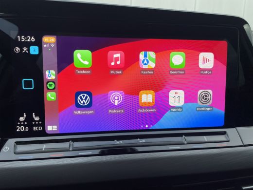 Volkswagen Golf 1.4 eHybrid Style PHEV | Elek. Trekhaak | Q-Light | Carplay | Memory | Navi | Sfeerverlichting ActivLease financial lease